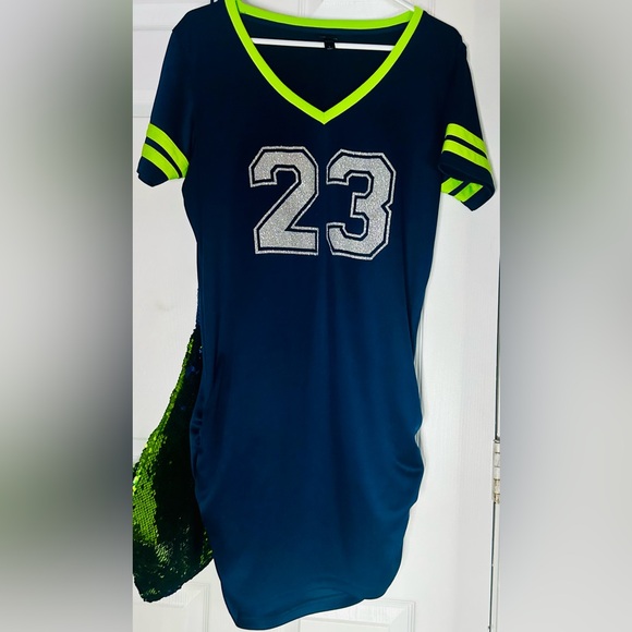 Seattle Seahawks Jersey Dress #23 Lady 12 - Picture 1 of 11